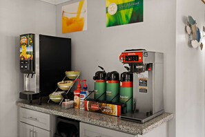Free daily continental breakfast
