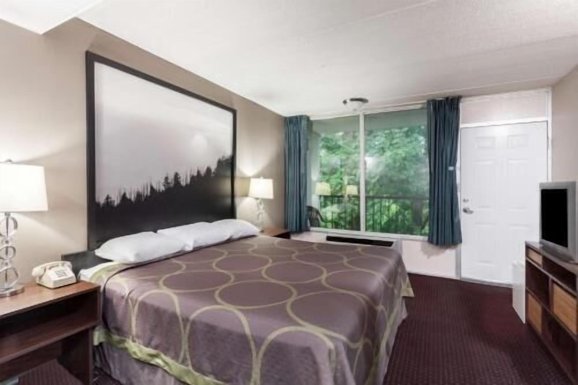 Iron/ironing board, free cots/infant beds, free WiFi, bed sheets