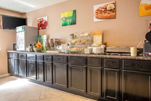 Café da manhã com buffet grátis