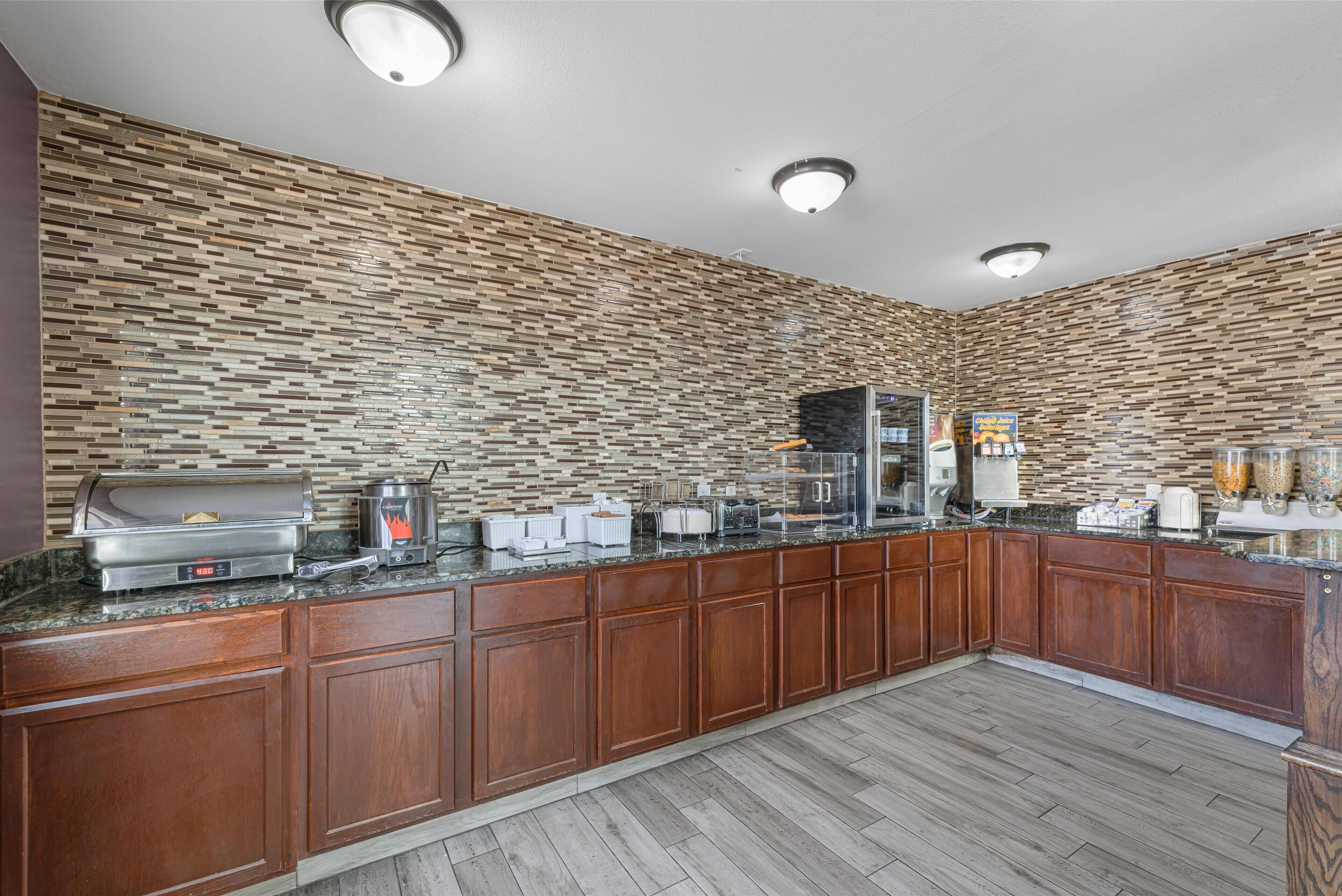 free daily on-the-go breakfast