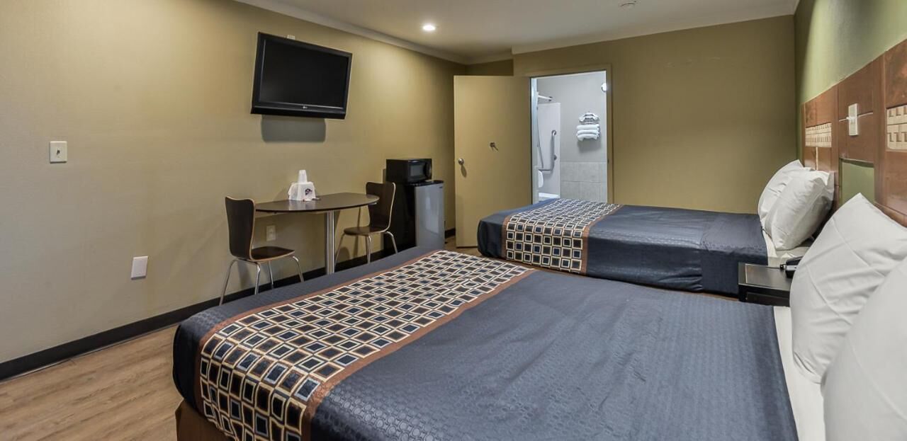 Budgetel Inn and Suites Raleigh Downtown East