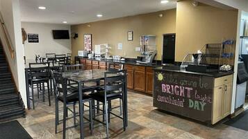 Free daily continental breakfast