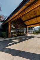 Entrada al alojamiento