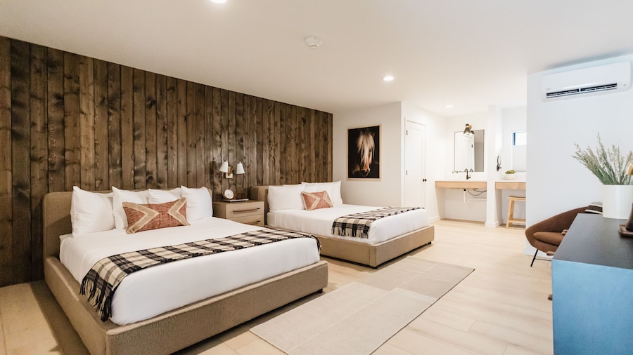 Wonderstone at Glacier