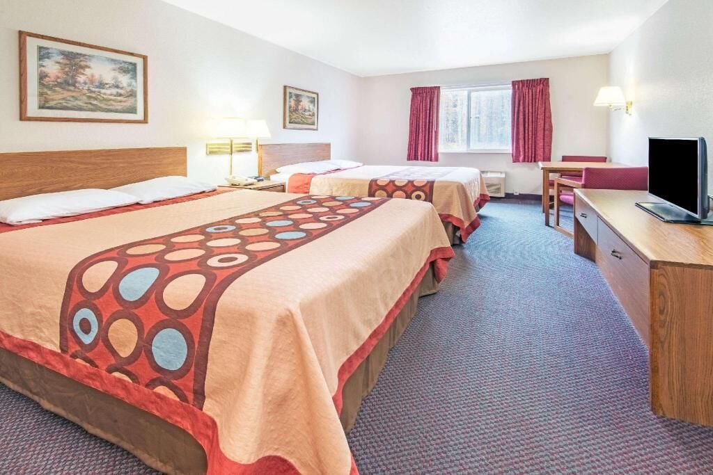 2 bedrooms, desk, blackout curtains, iron/ironing board
