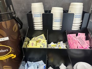 فطور أوروبي مجانًا يوميًا