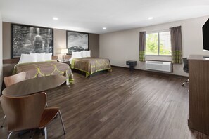 Caja de seguridad en la habitación, escritorio y cortinas blackout 