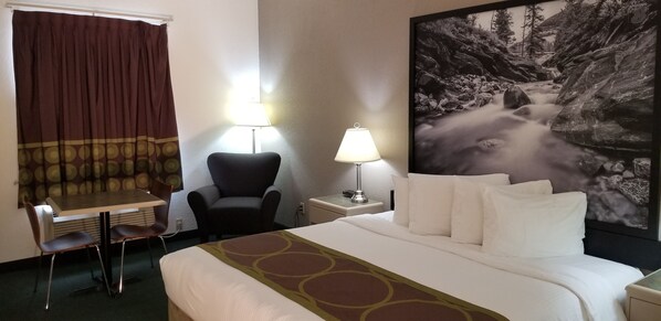 Standard Room, 1 King Bed