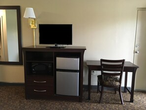 Desk, iron/ironing board, rollaway beds, free WiFi