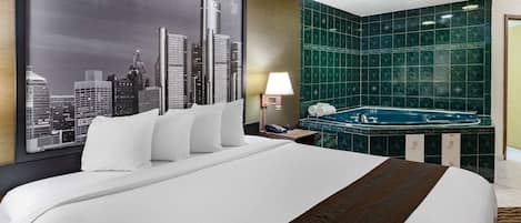 Suite, 1 trĂšs grand lit, baignoire Ă remous | Bureau, espace de travail pour ordinateurs portables