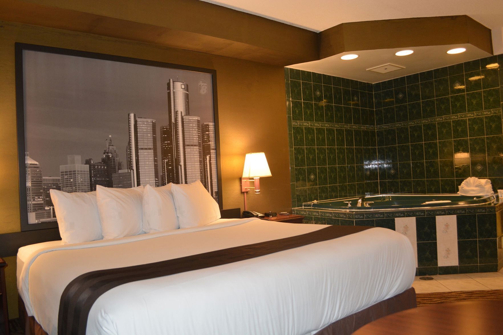 Escrivaninha, espaço de trabalho para notebook, berços grátis