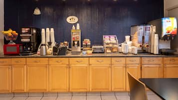 Tägliches inbegriffenes Frühstück zum Mitnehmen