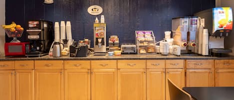Déjeuner à emporter gratuit tous les jours