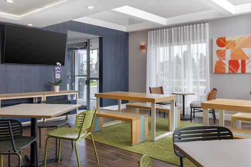 Spark By Hilton Woodstock