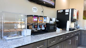 Free daily continental breakfast