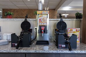 Free daily continental breakfast 