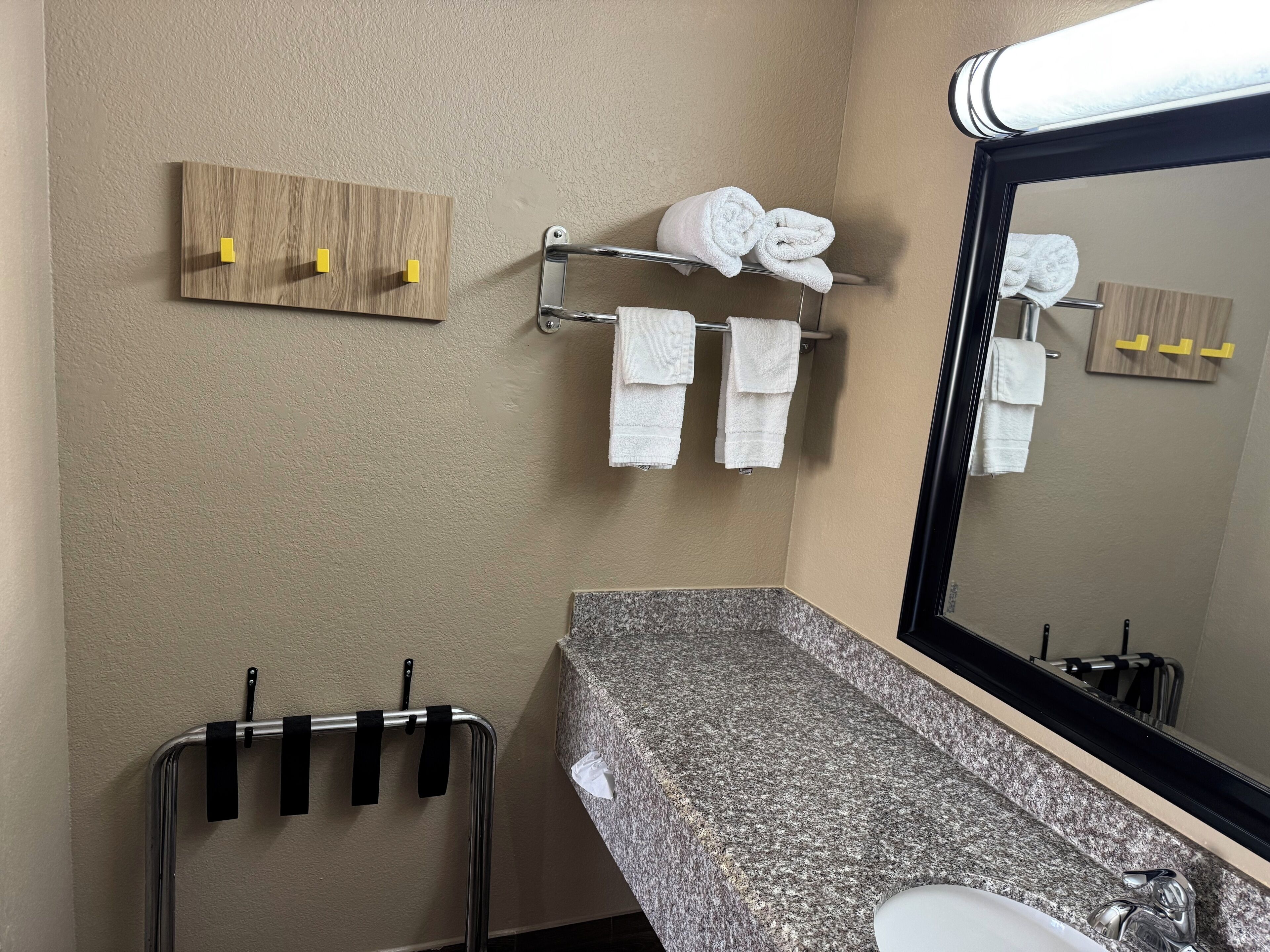 Photo - Super 8 by Wyndham Tulsa - Route 66