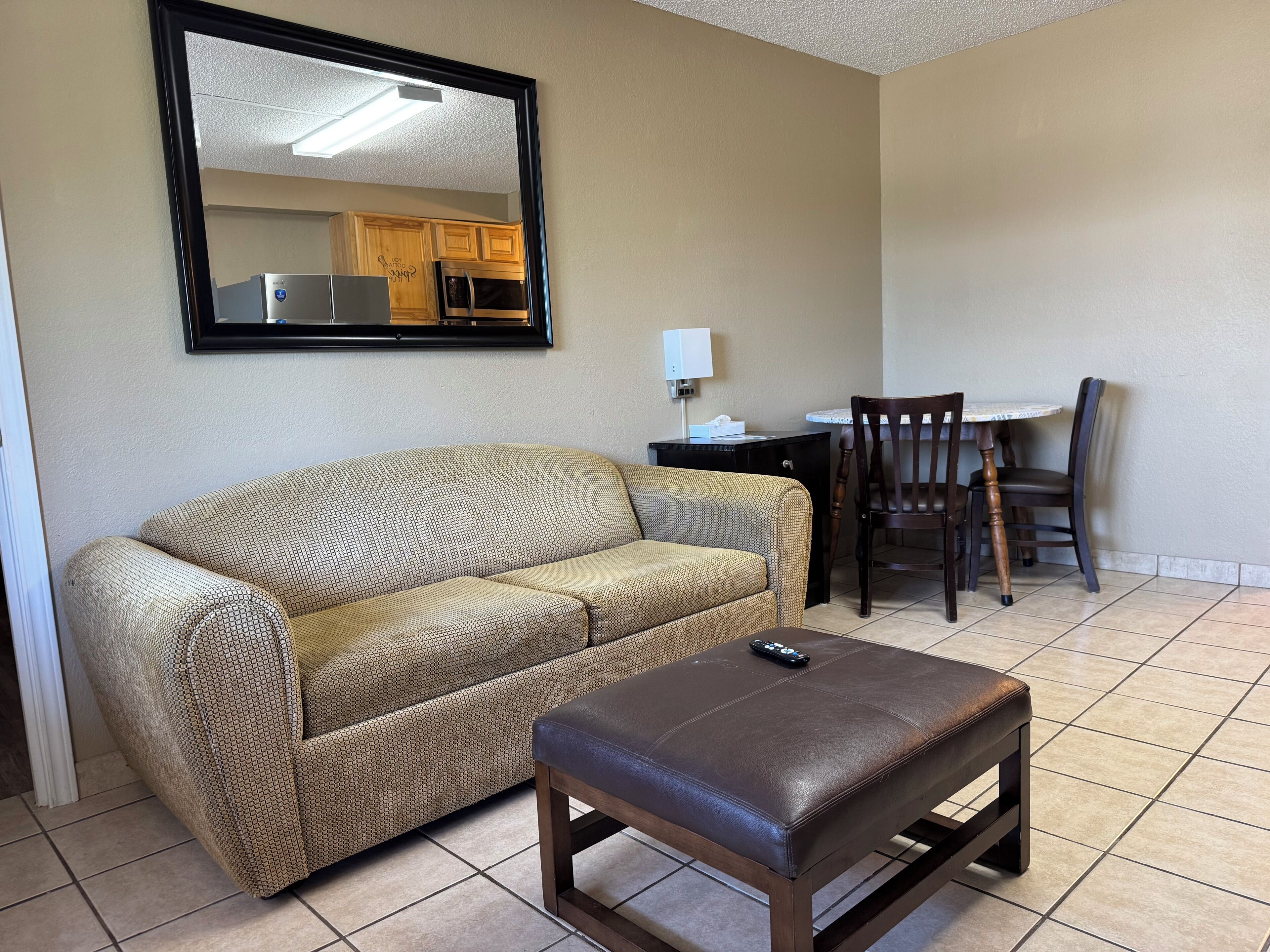 Photo - Super 8 by Wyndham Tulsa - Route 66