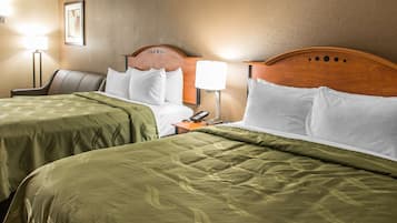1 bedroom, pillow-top beds, desk, laptop workspace