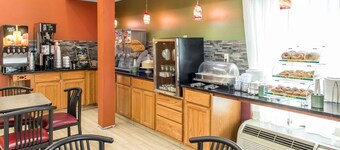 Quality Inn & Suites Columbus West - Hilliard