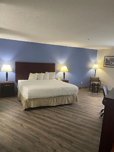 Winston Salem Inn & Suites