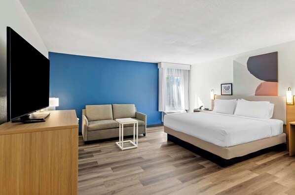 Room, 1 King Bed with Sofa bed | Living area