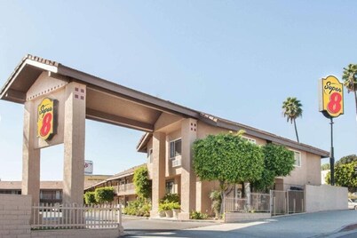 Super 8 by Wyndham Los Angeles/alhambra