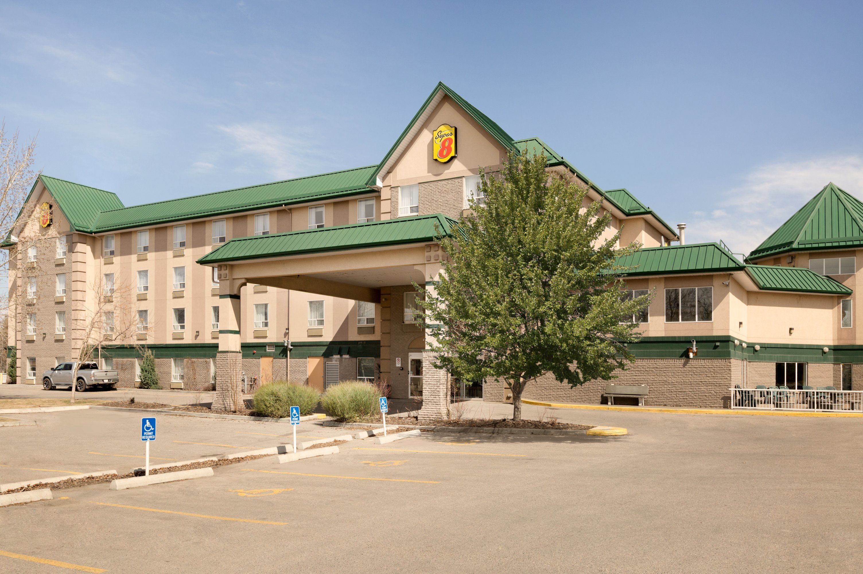 Foto - Super 8 by Wyndham Calgary Shawnessy Area