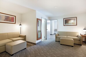 One Bedroom Deluxe Suite with Larger Living Room - Non Smoking - Super 8 by Wyndham Calgary Shawnessy Area (Calgary)