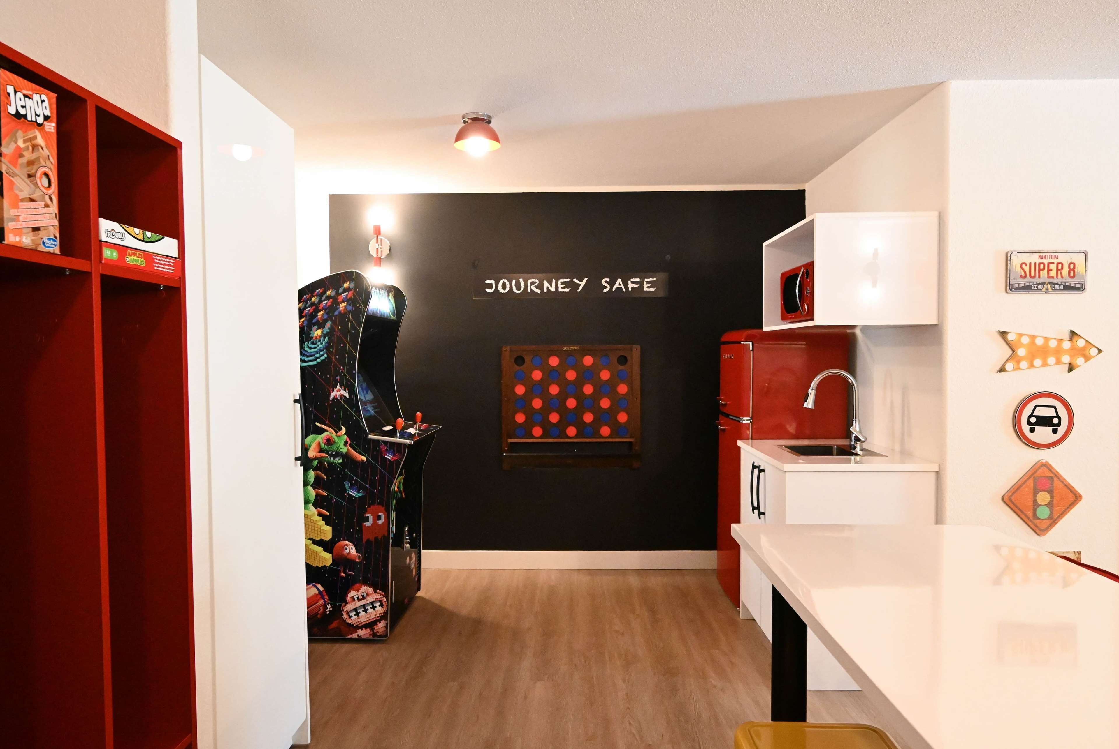 Foto - Super 8 by Wyndham Calgary Shawnessy Area