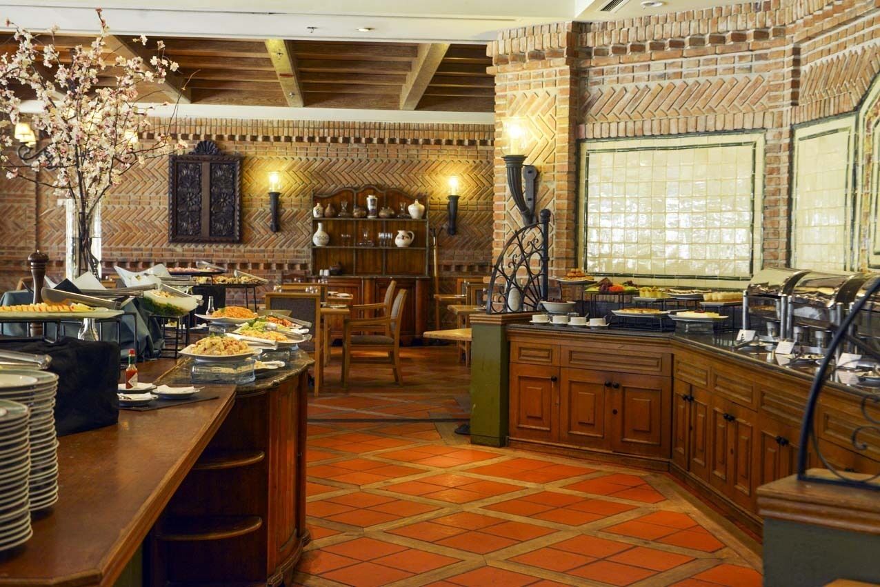 Päivittäinen buffetaamiainen (38000 ARS per henkilö)