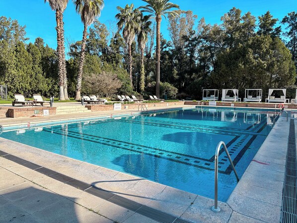 Indoor pool, outdoor pool