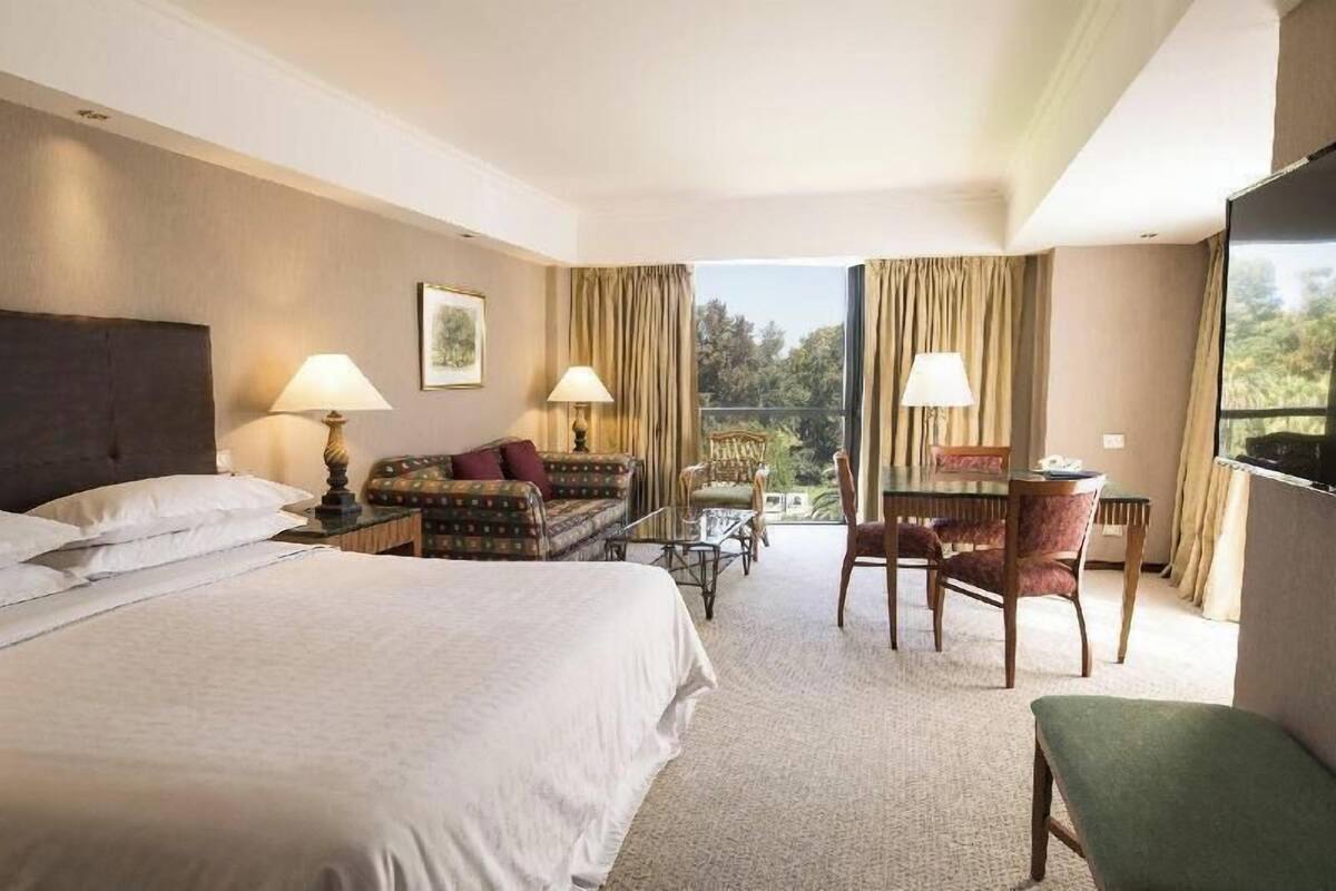 SÀngtillbehör av högsta kvalitet och minibar