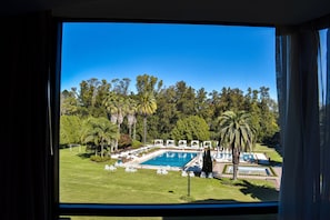 Deluxe Room, 1 King Bed, Garden View | View from room