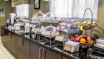 Desayuno de autoservicio incluido todos los días