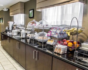 Free daily self-serve breakfast - Sleep Inn Richmond North (Richmond)