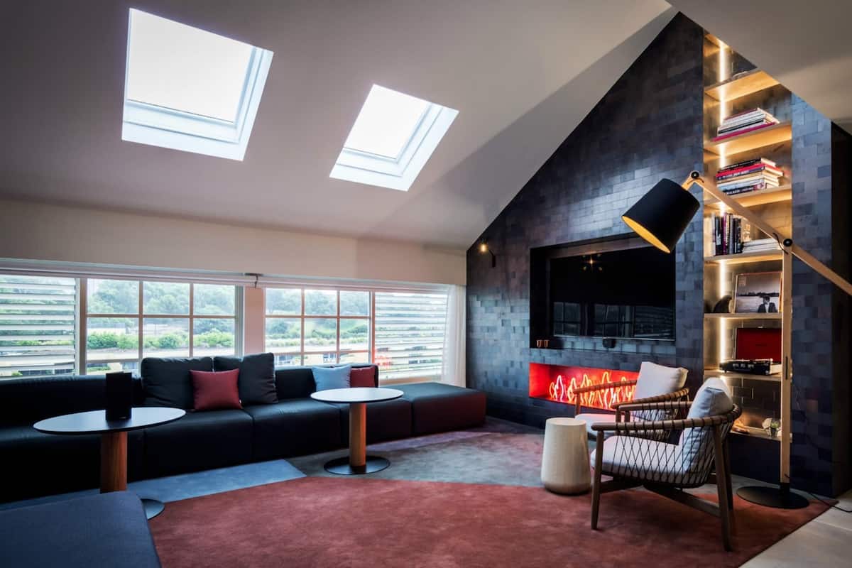 Room, 1 King Bed (Ultraroo) | 1 bedroom, premium bedding, in-room safe, individually decorated