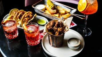 Breakfast, lunch, dinner served; vegan cuisine