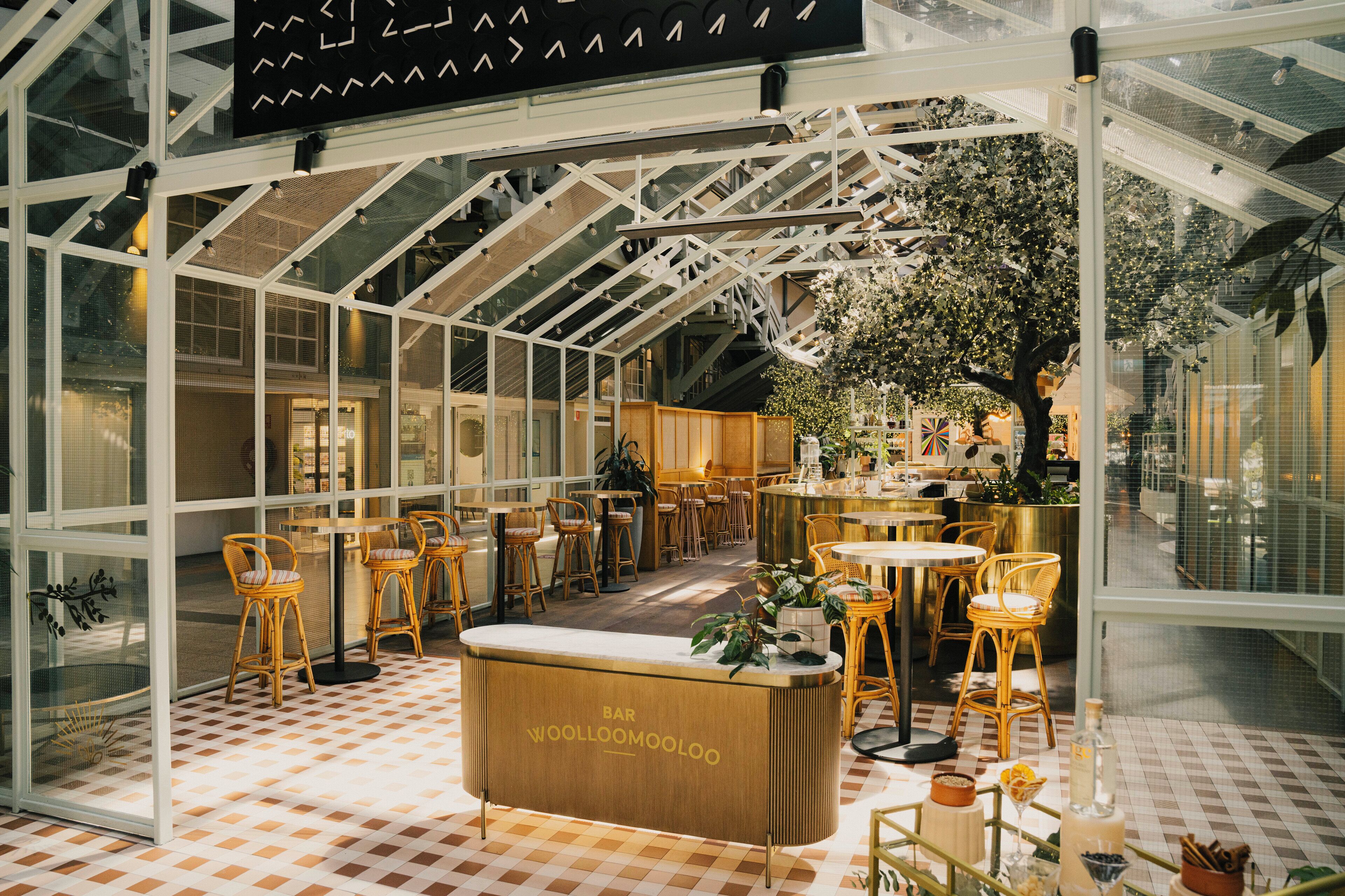 breakfast, lunch, dinner served; vegan cuisine