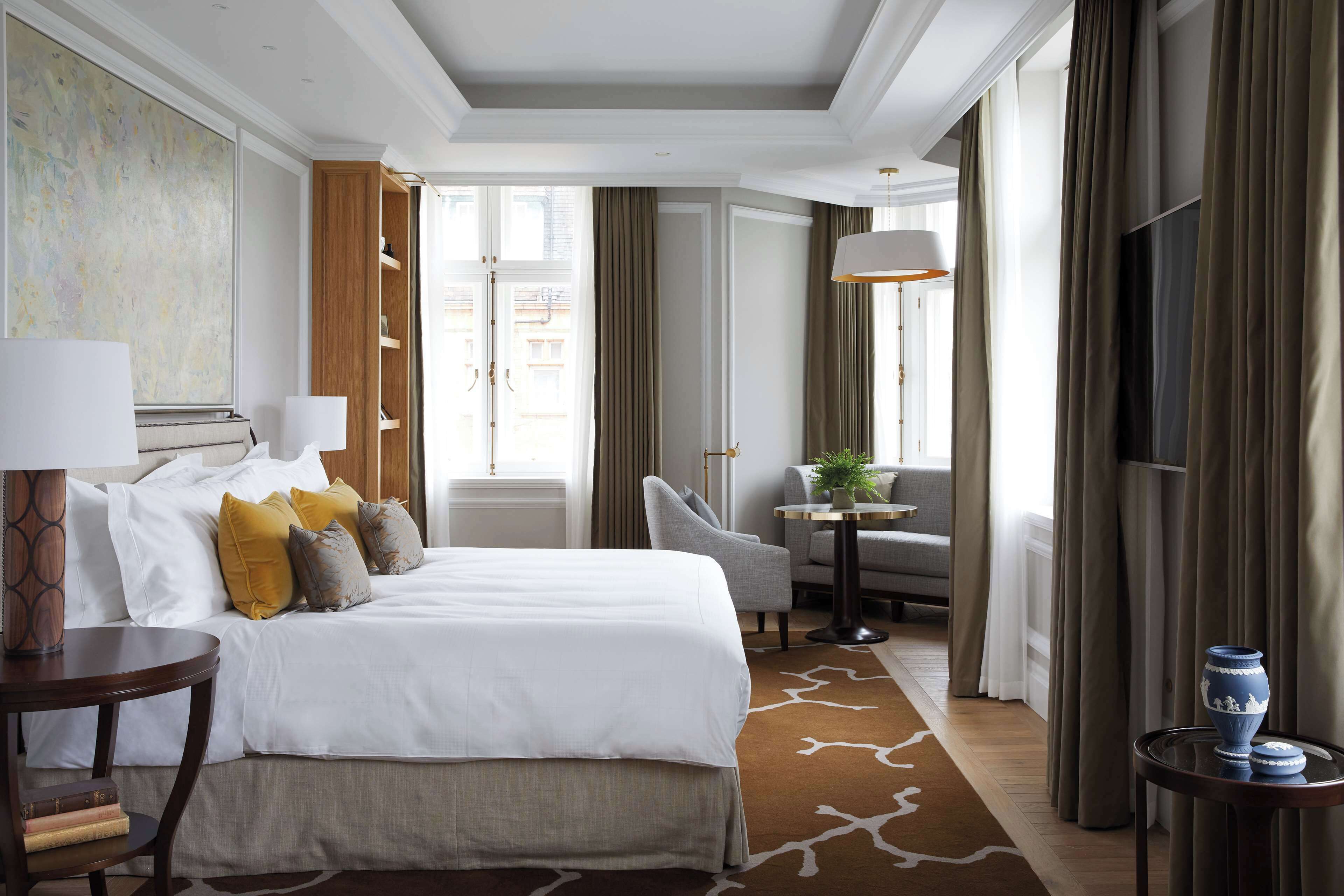 Egyptian cotton sheets, premium bedding, down duvets, pillow-top beds