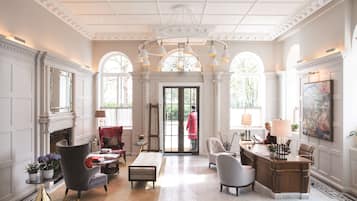 Junior Suite (Twin) | Room amenity