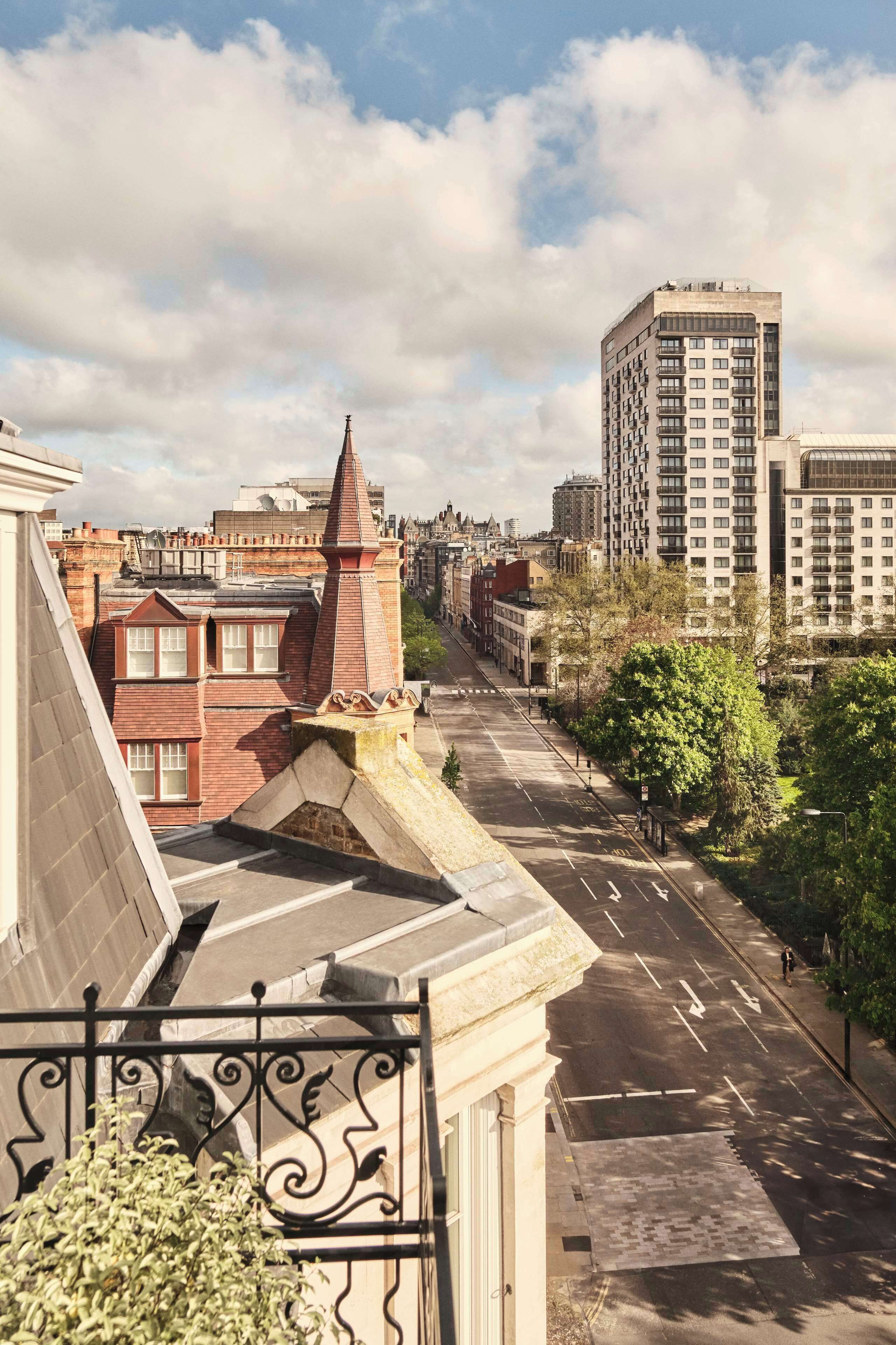 the cadogan penthouse | egyptian cotton sheets, premium bedding, down duvets, pillow-top beds