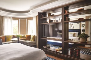 Suite, Park View, Corner | Egyptian cotton sheets, premium bedding, down comforters, pillowtop beds