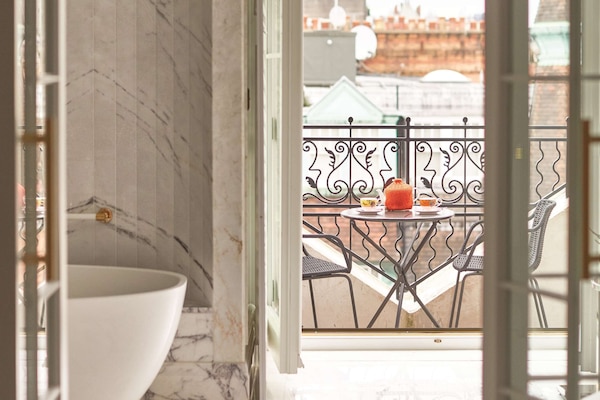 The Cadogan Penthouse | Bathroom | Designer toiletries, hair dryer, bathrobes, slippers