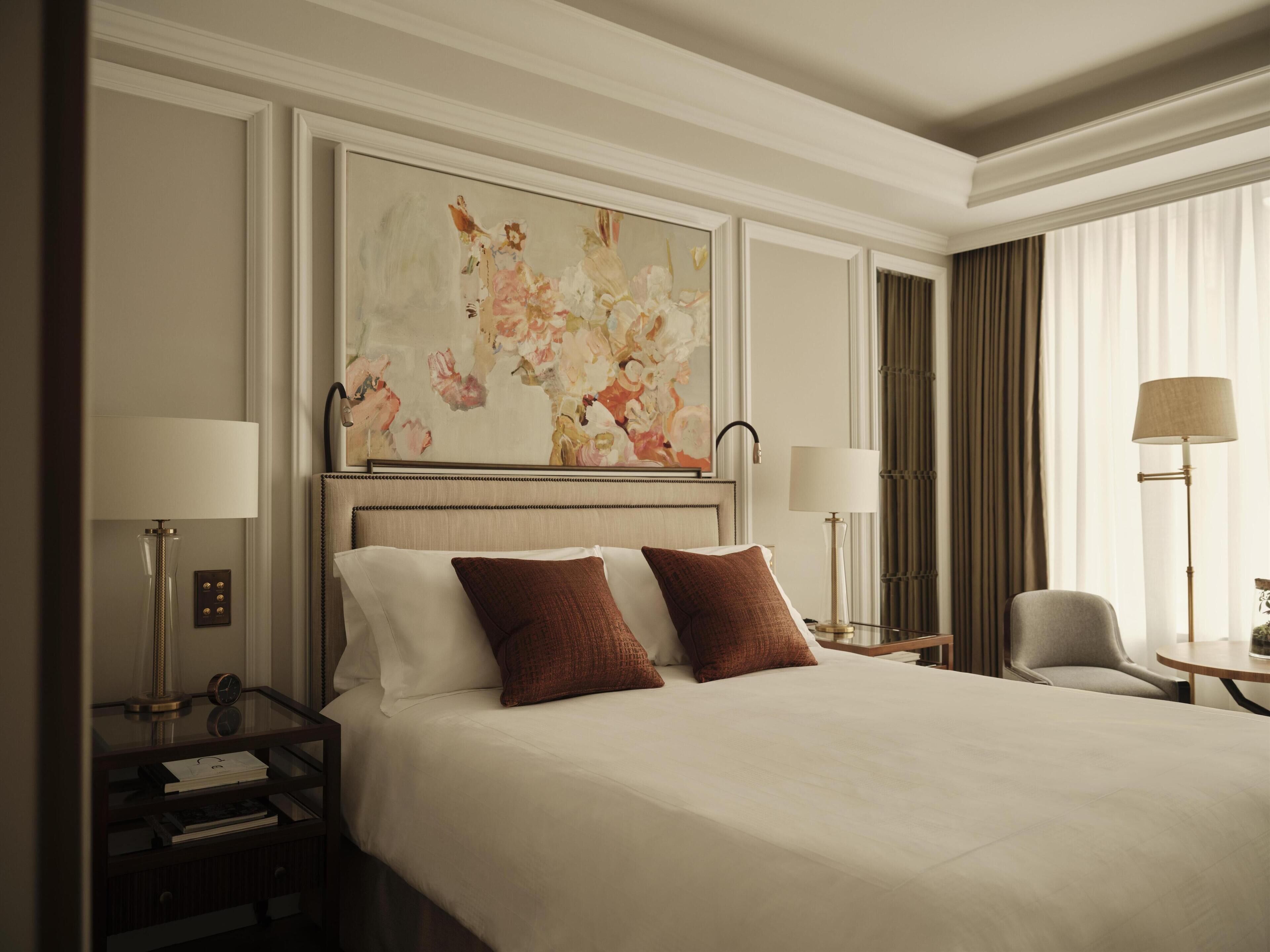 Egyptian cotton sheets, premium bedding, down comforters, pillowtop beds