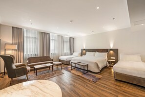 Signature Premium Family Room | Egyptian cotton sheets, premium bedding, free minibar items