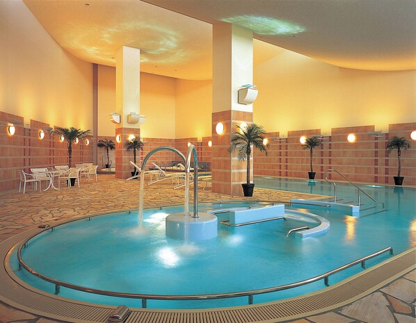 Indoor pool, seasonal outdoor pool