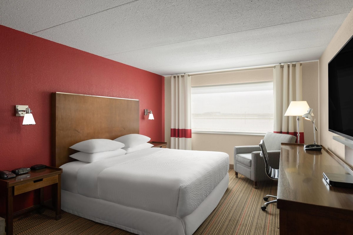 Habitación, 1 cama King size, con acceso para personas discapacitadas, para no fumadores (Mobility) | Ropa de cama hipoalergénica y caja de seguridad en la habitación 