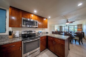 Suite, 2 chambres, non-fumeurs, 2 salles de bains | Cuisine privée | Four, lave-vaisselle, cafetière/bouilloire