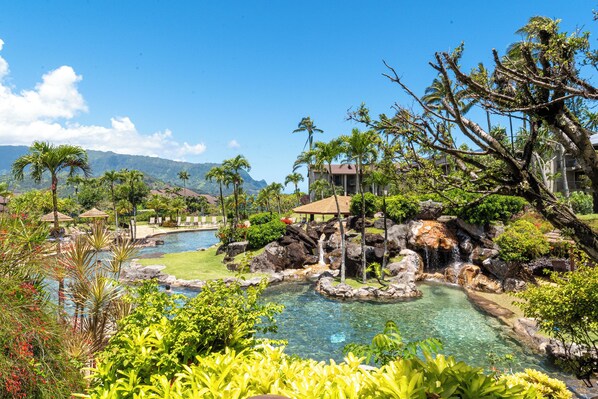 2 outdoor pools